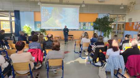 Mednarodni simpozij v OŠ Sežana; Vir: Občina Sežana